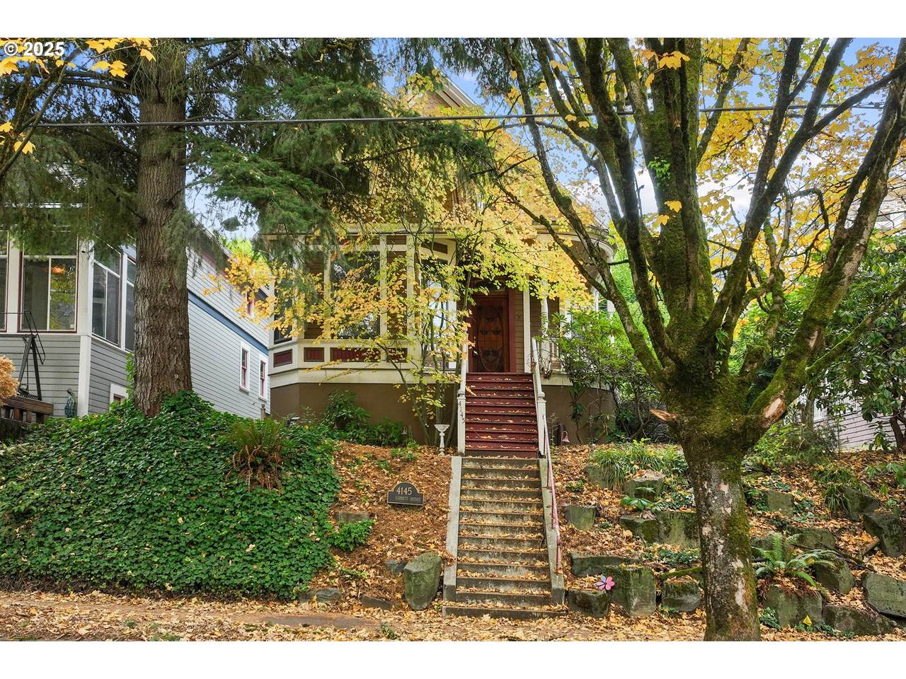 4145 Corbett Ave - Photo 1