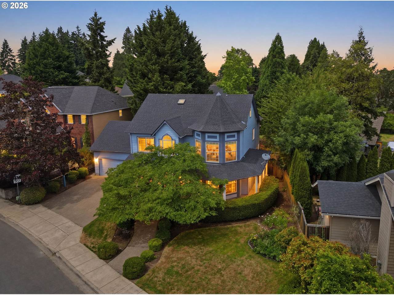 3325 Park Hills Dr - Photo 1