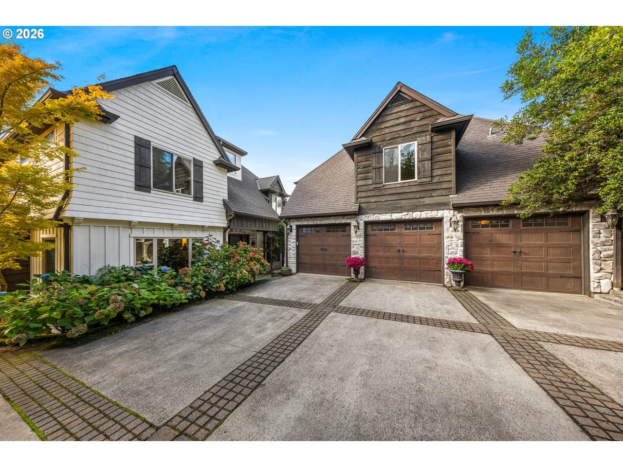 2520 Ellsworth Rd - Photo 1