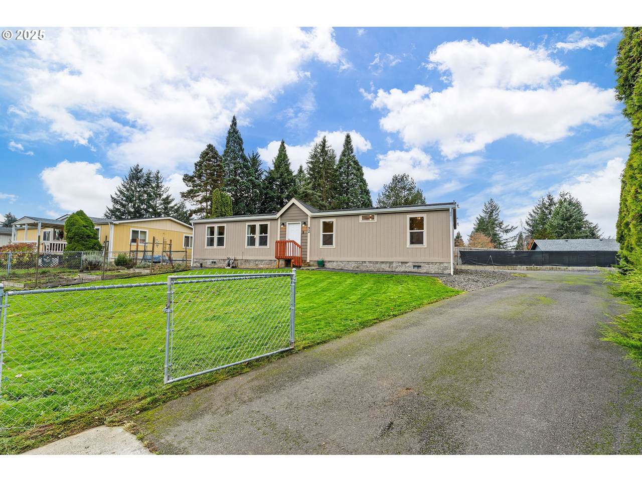 52 Veys Dr - Photo 1