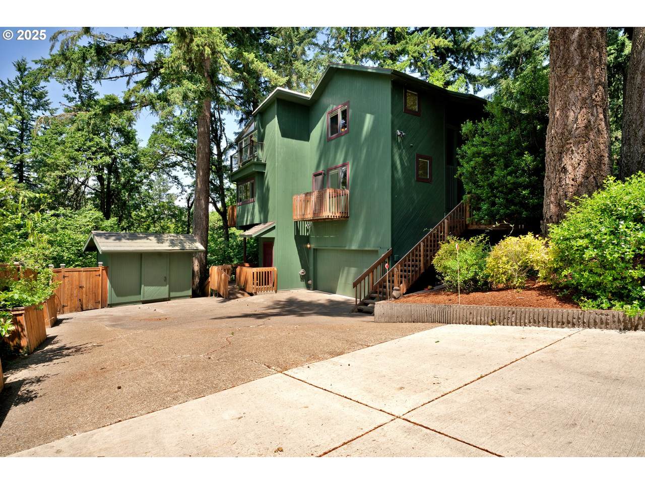 https://bt-photos.global.ssl.fastly.net/portland/1280_boomver_2_286107229-2.jpg