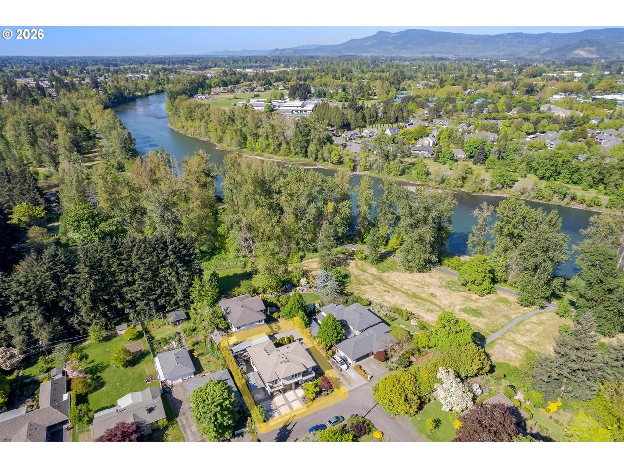 https://bt-photos.global.ssl.fastly.net/portland/1280_boomver_2_289960421-2.jpg