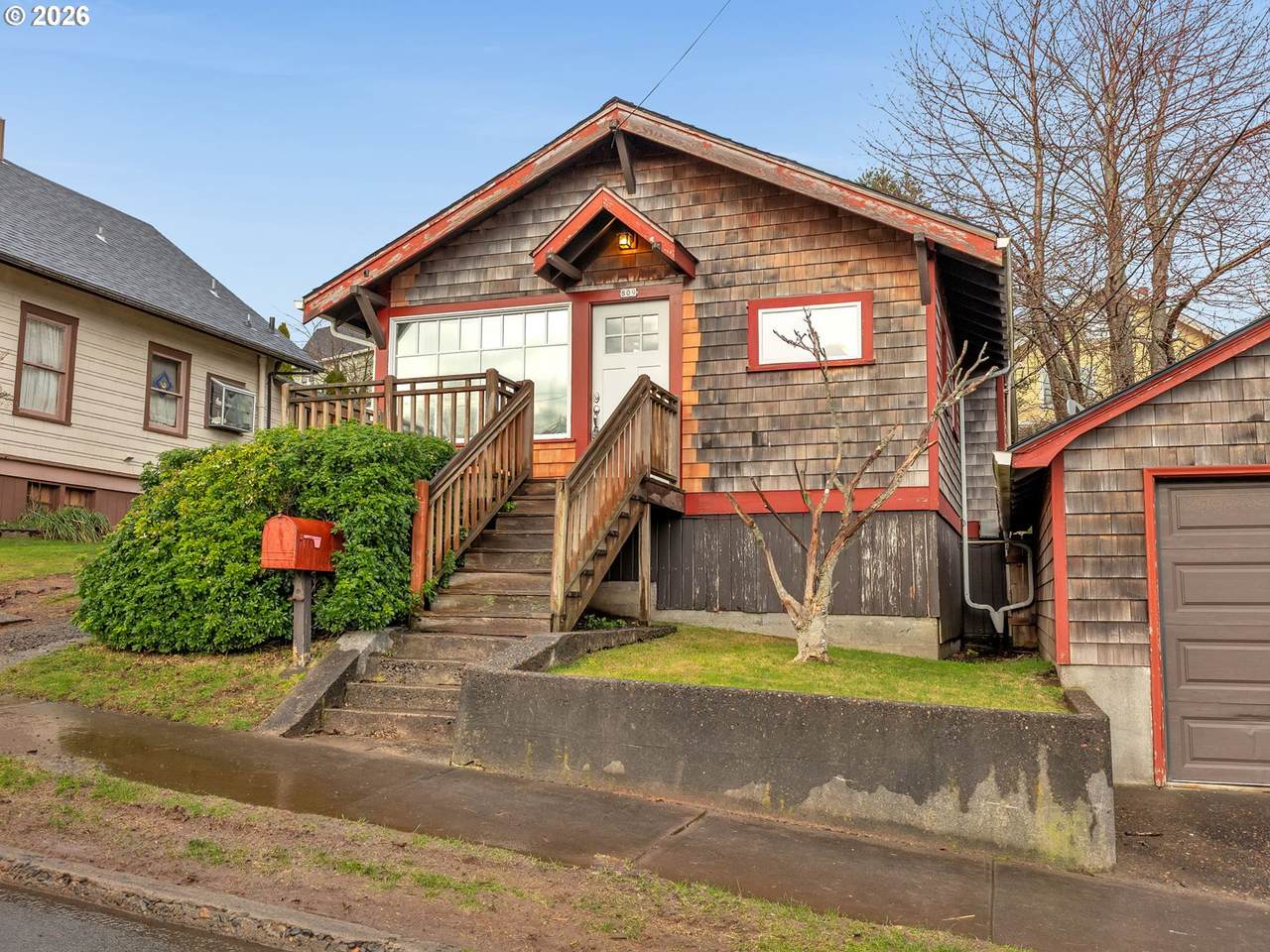 809 Glasgow Ave - Photo 1
