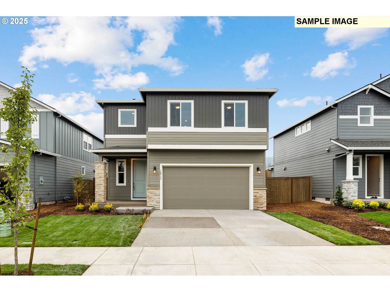 2249 Ash St - Photo 1
