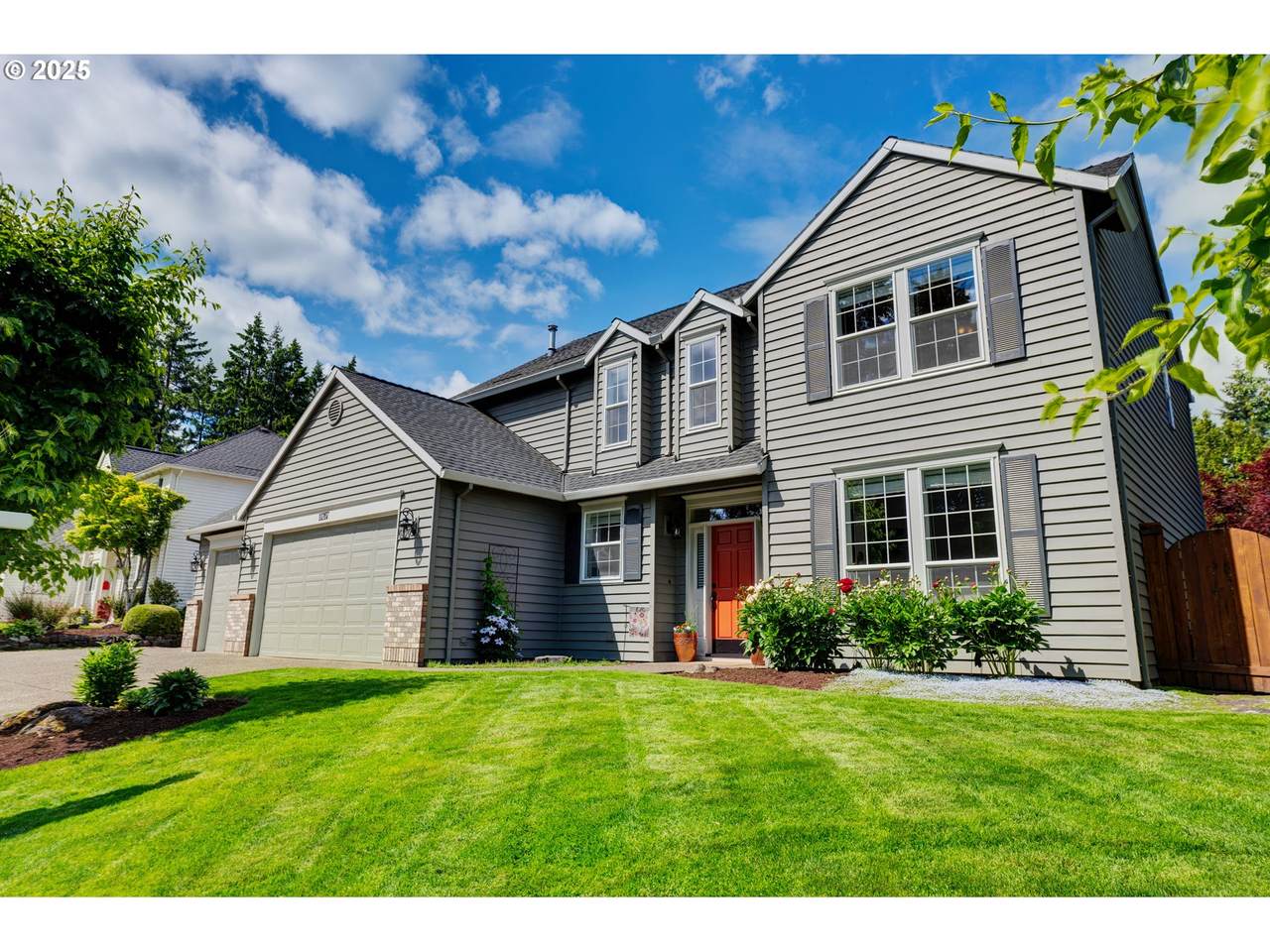 11287 112TH Ave - Photo 1
