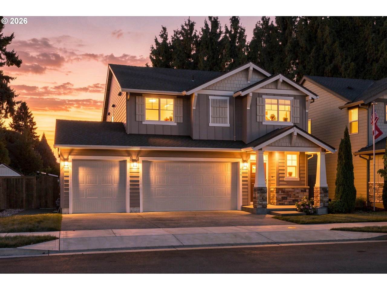 476 15TH Ave - Photo 1