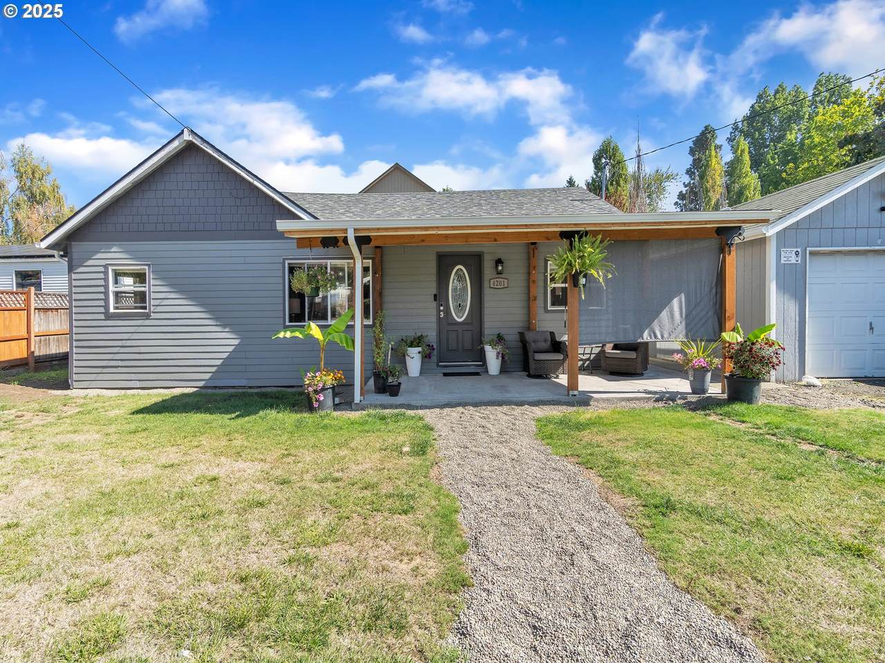 4201 Wadsworth Ln - Photo 1