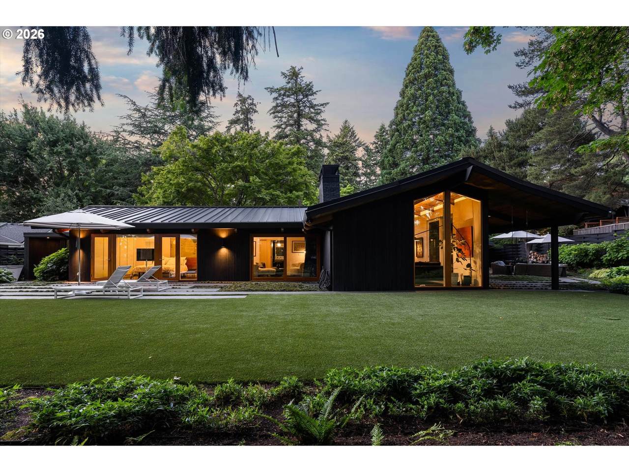 https://bt-photos.global.ssl.fastly.net/portland/1280_boomver_2_319483354-2.jpg
