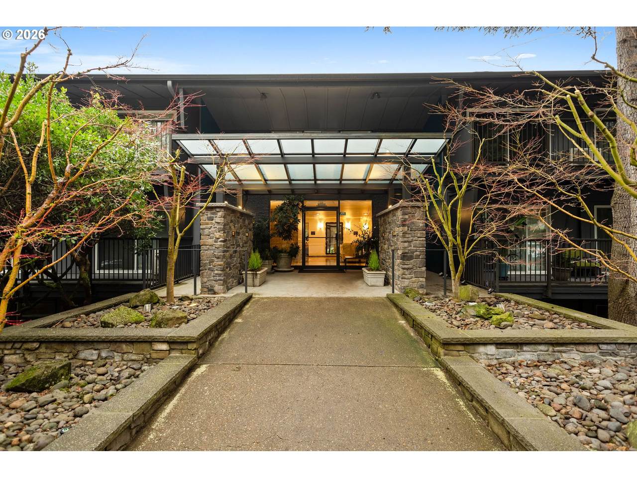 https://bt-photos.global.ssl.fastly.net/portland/1280_boomver_2_327364459-2.jpg