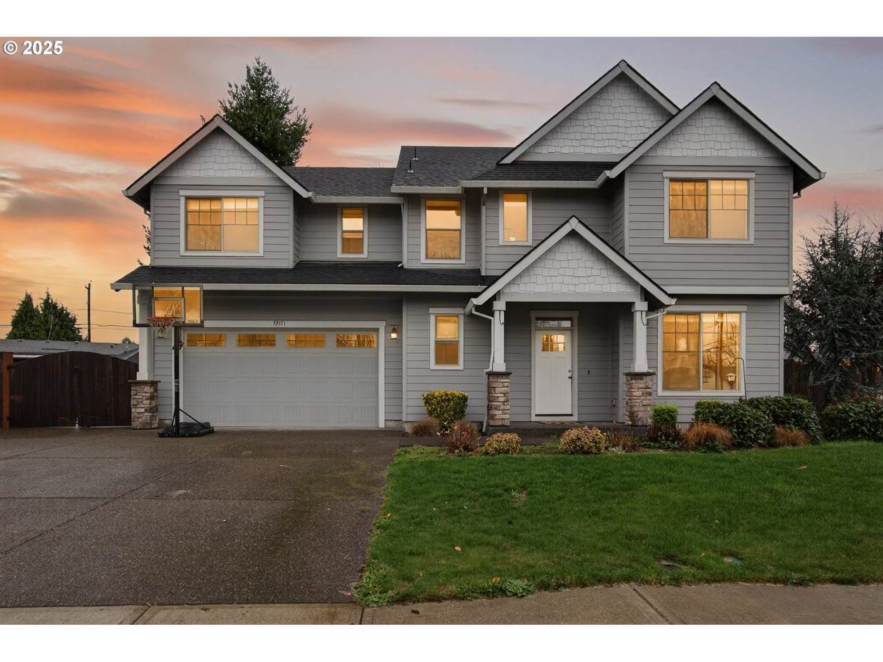 https://bt-photos.global.ssl.fastly.net/portland/1280_boomver_2_339072664-2.jpg