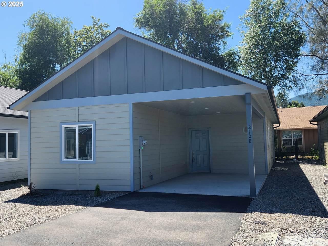 2108 True Ave - Photo 1