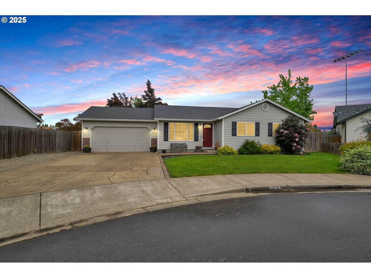 958 Bush Ln - Photo 1