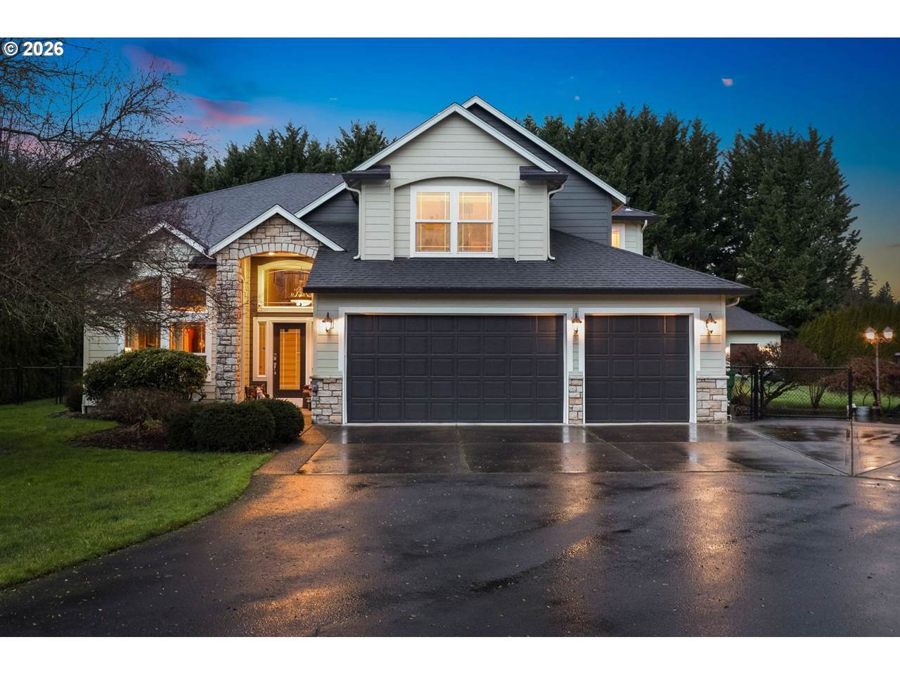 2900 9TH Ave - Photo 1