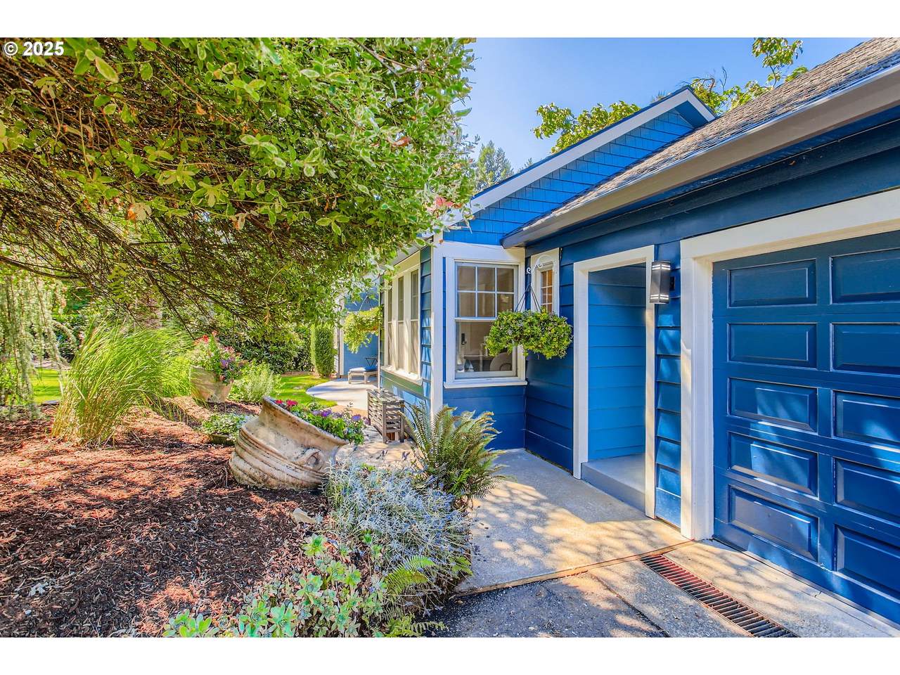11301 55TH Ave - Photo 1