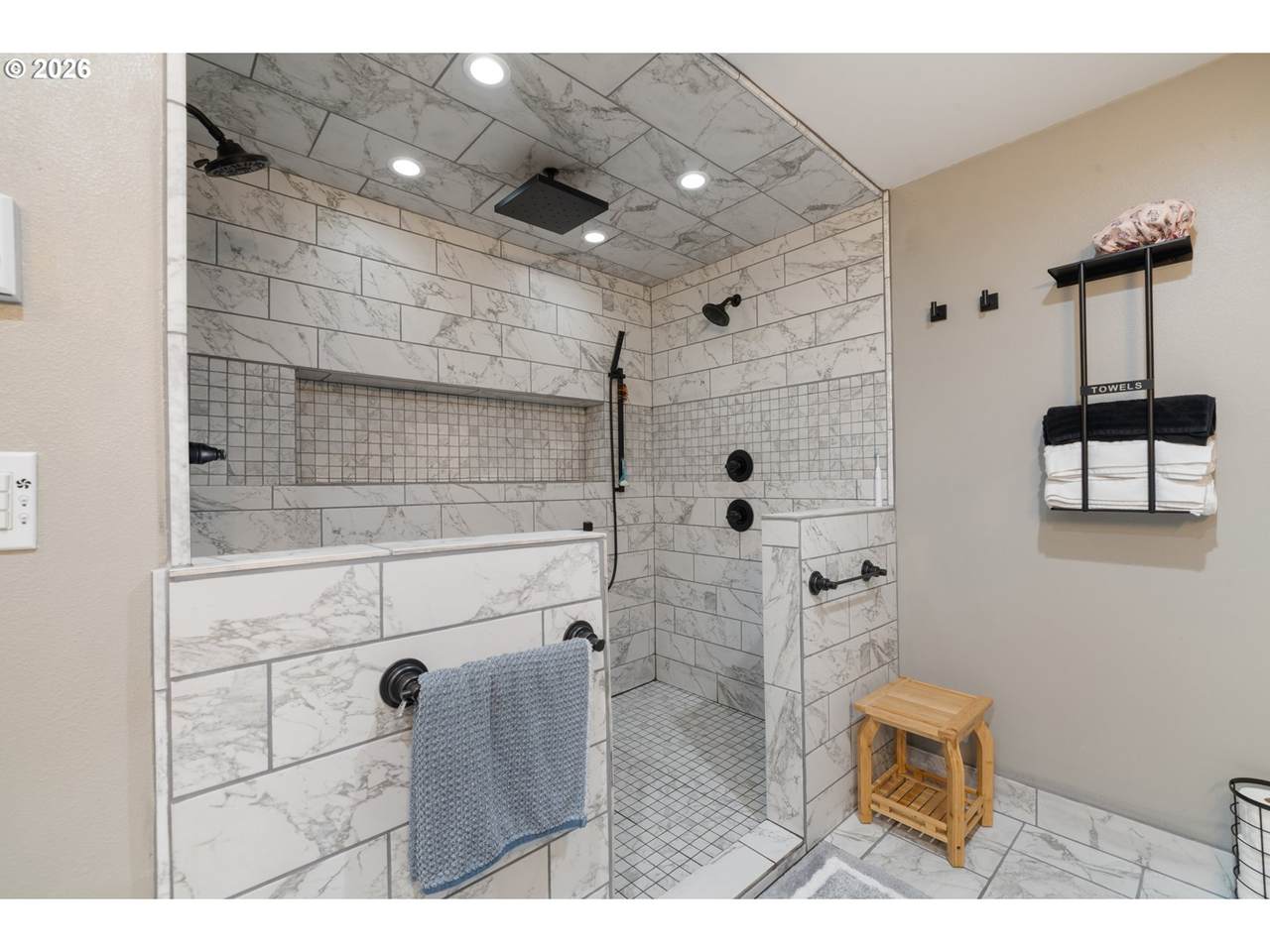 https://bt-photos.global.ssl.fastly.net/portland/1280_boomver_1_372728974-2.jpg