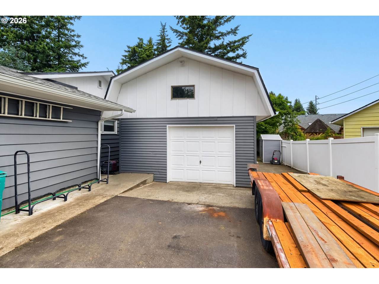 https://bt-photos.global.ssl.fastly.net/portland/1280_boomver_2_373341657-2.jpg