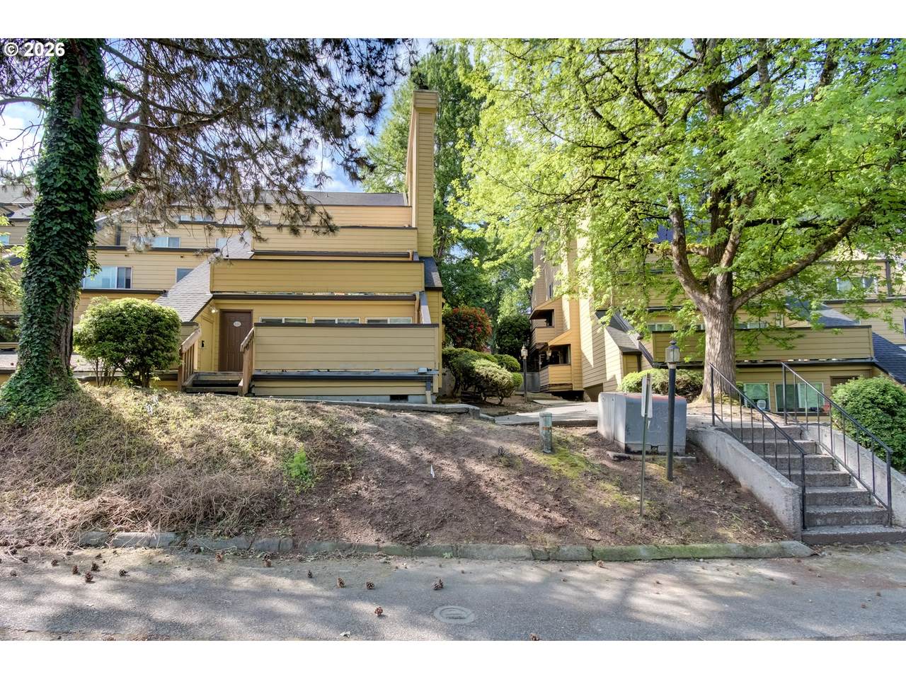 1611 113TH St - Photo 1