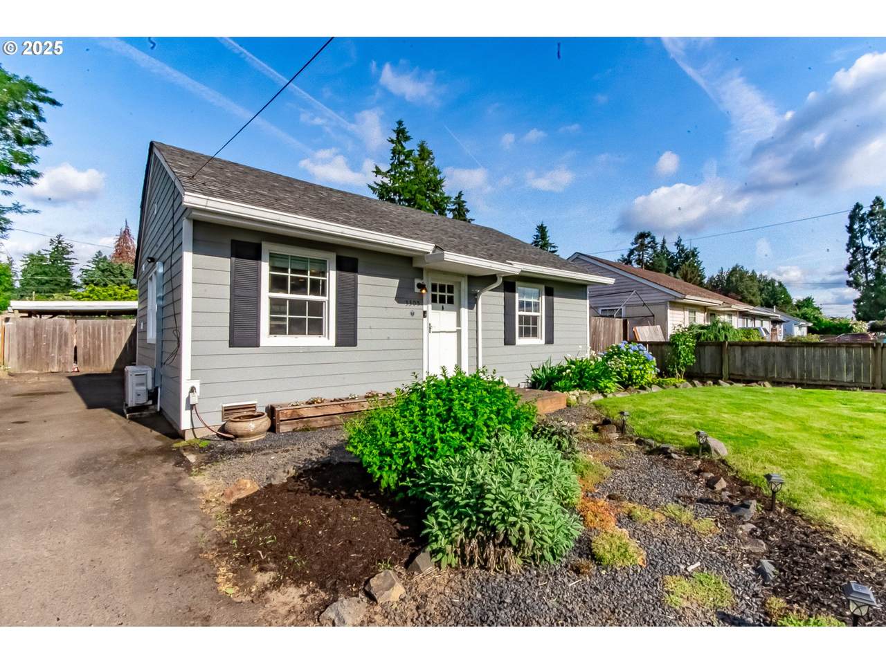 3305 Yeoman Ave - Photo 1