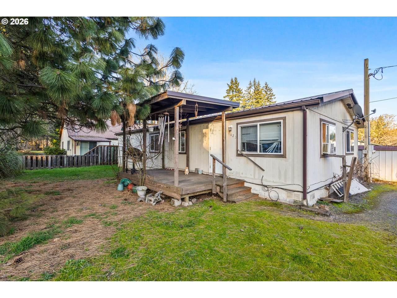 1423 47TH Ave - Photo 1