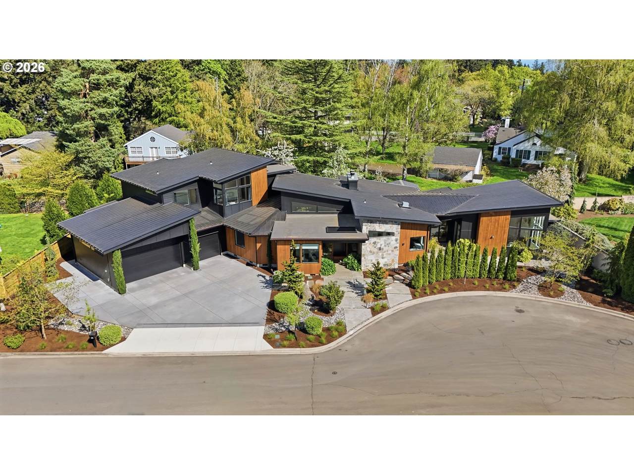 https://bt-photos.global.ssl.fastly.net/portland/1280_boomver_2_380578684-2.jpg