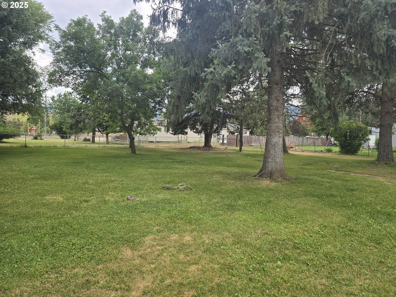 108 Madison St - Photo 1