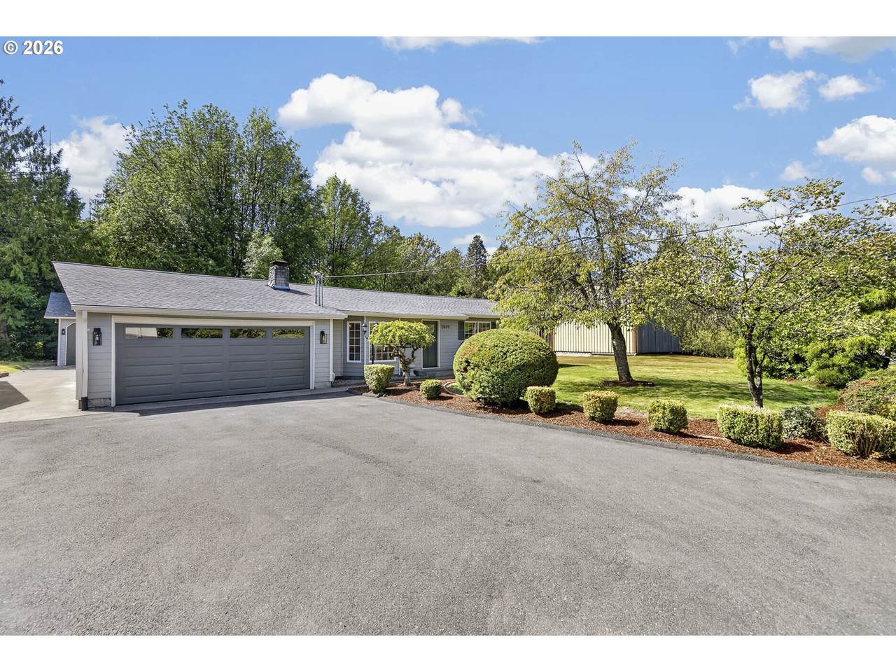 2839 Parkview Dr - Photo 1