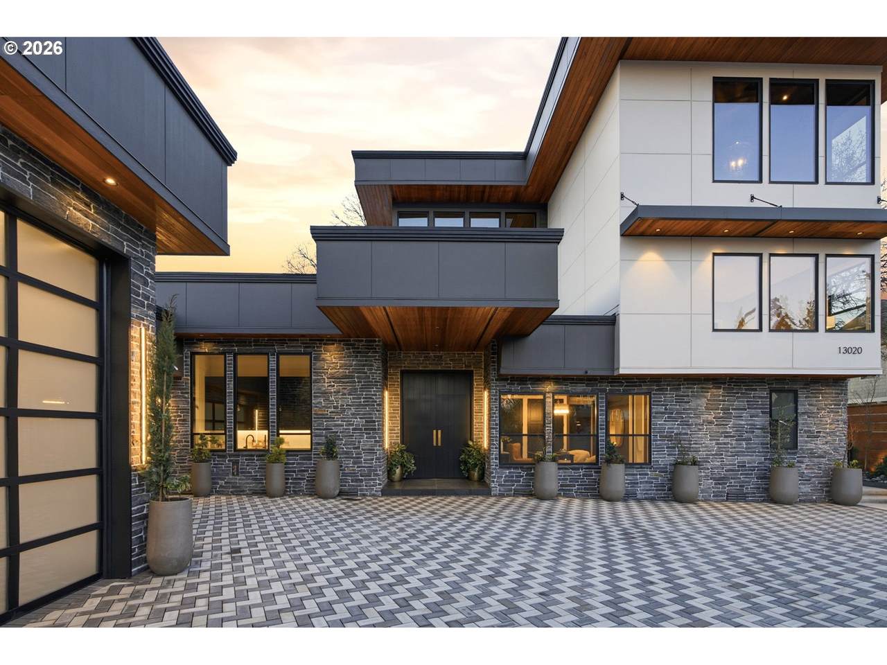 13020 50TH Ave - Photo 1