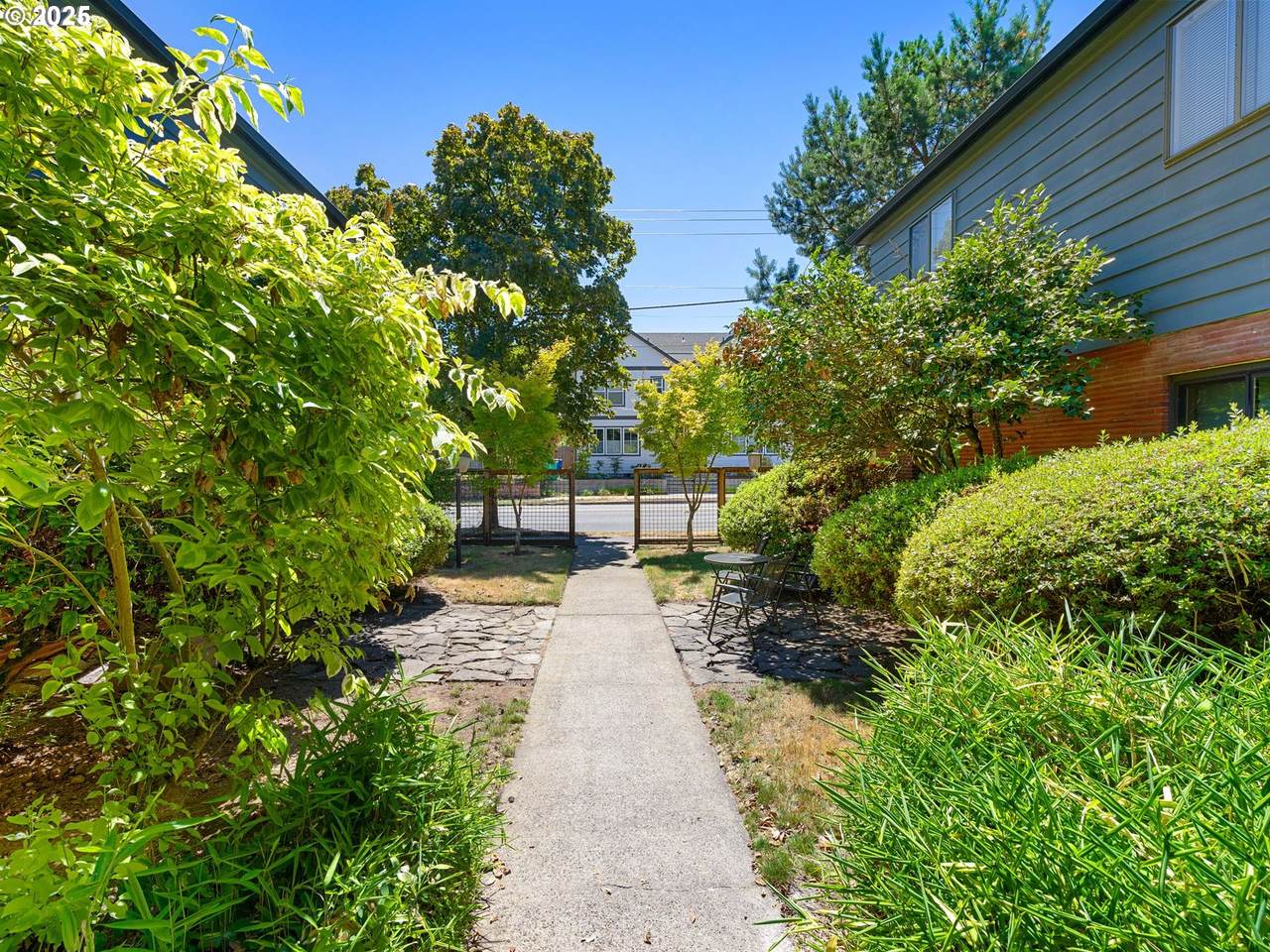 3911 Killingsworth St - Photo 1