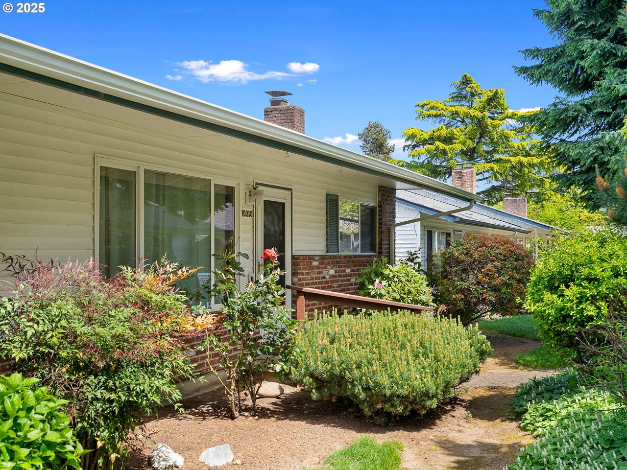1031 90TH Ave - Photo 1