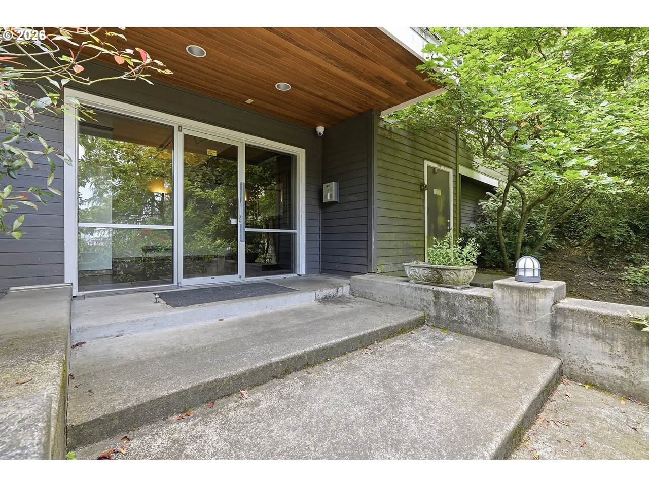 1910 18TH Ave - Photo 1