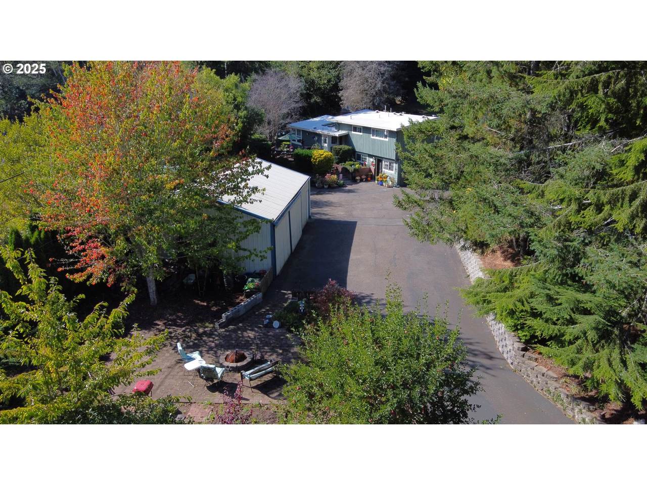 1001 Park Rd - Photo 1