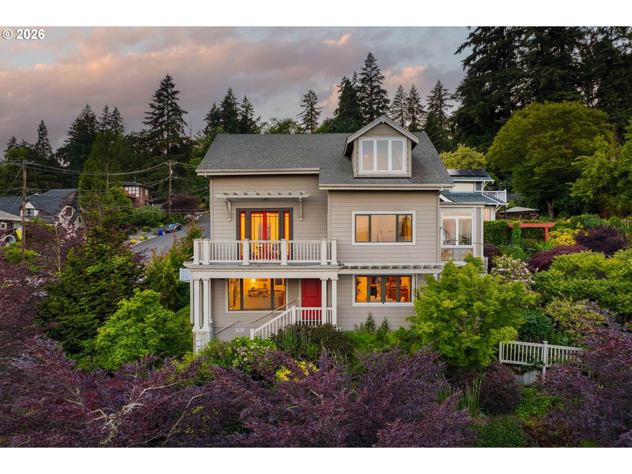 https://bt-photos.global.ssl.fastly.net/portland/1280_boomver_2_420137487-2.jpg