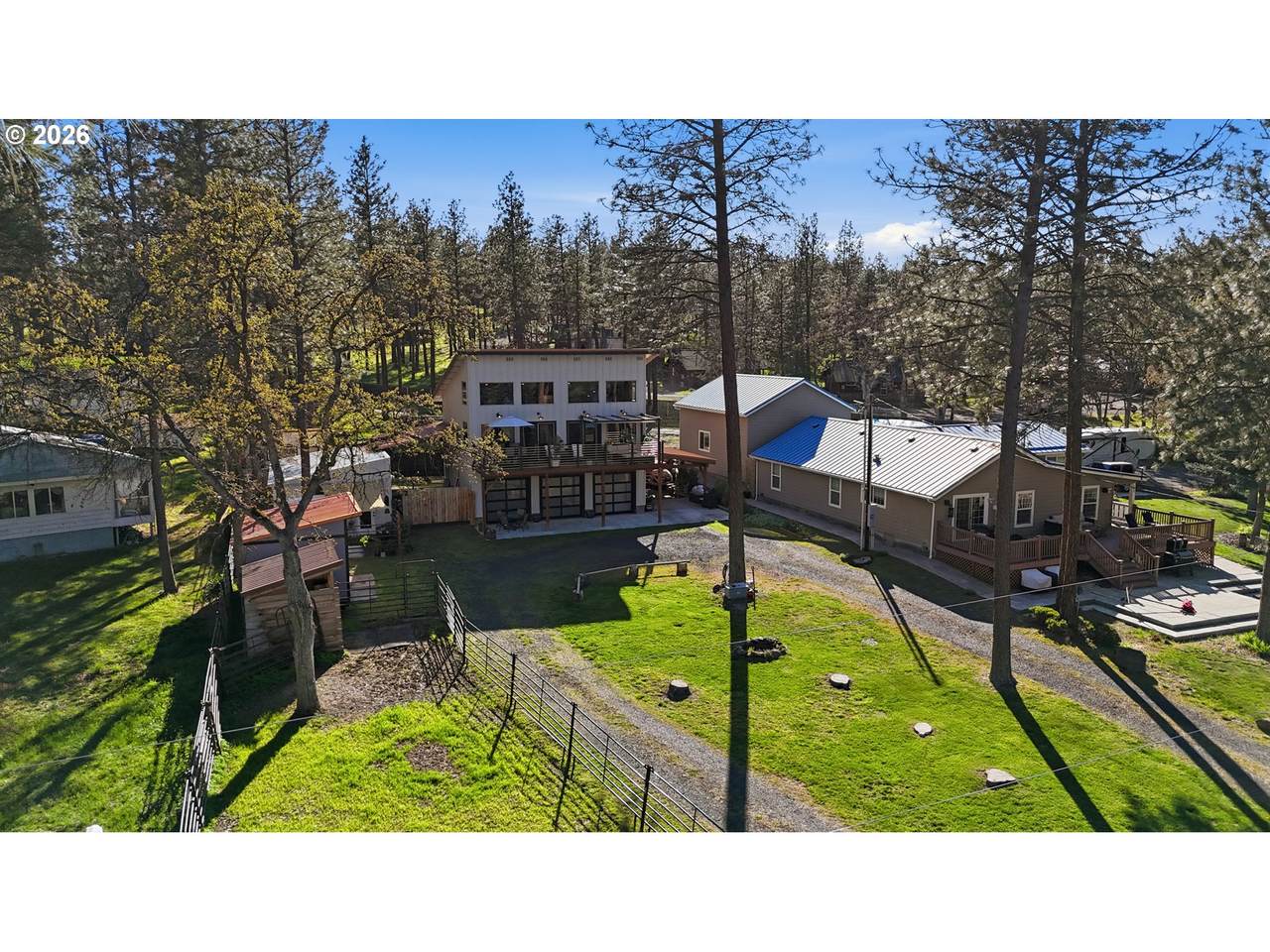 206 Lakewood Rd - Photo 1