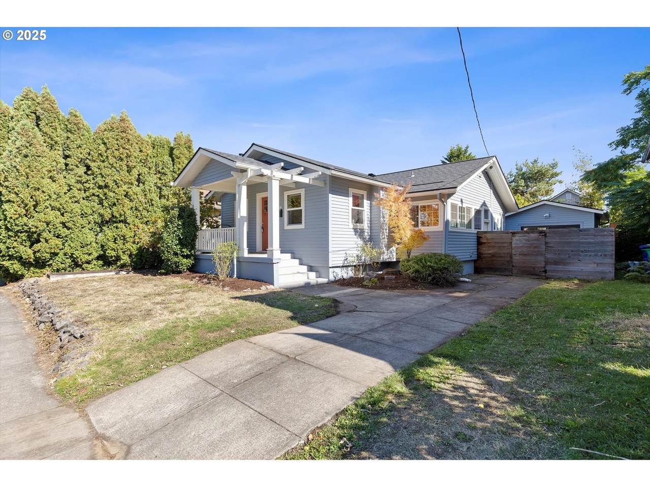 612 74TH Ave - Photo 1