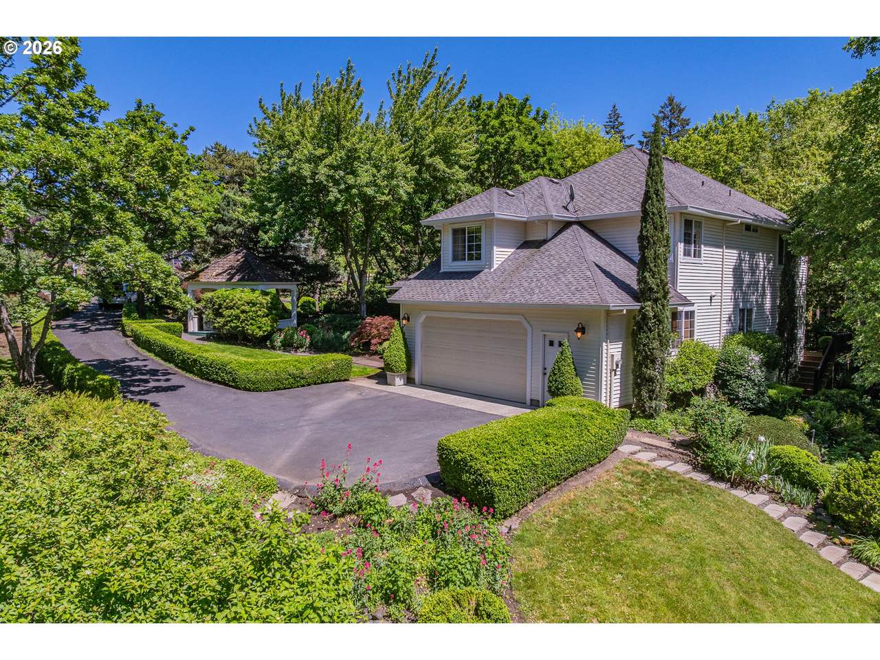 2770 Roberts Ln - Photo 1