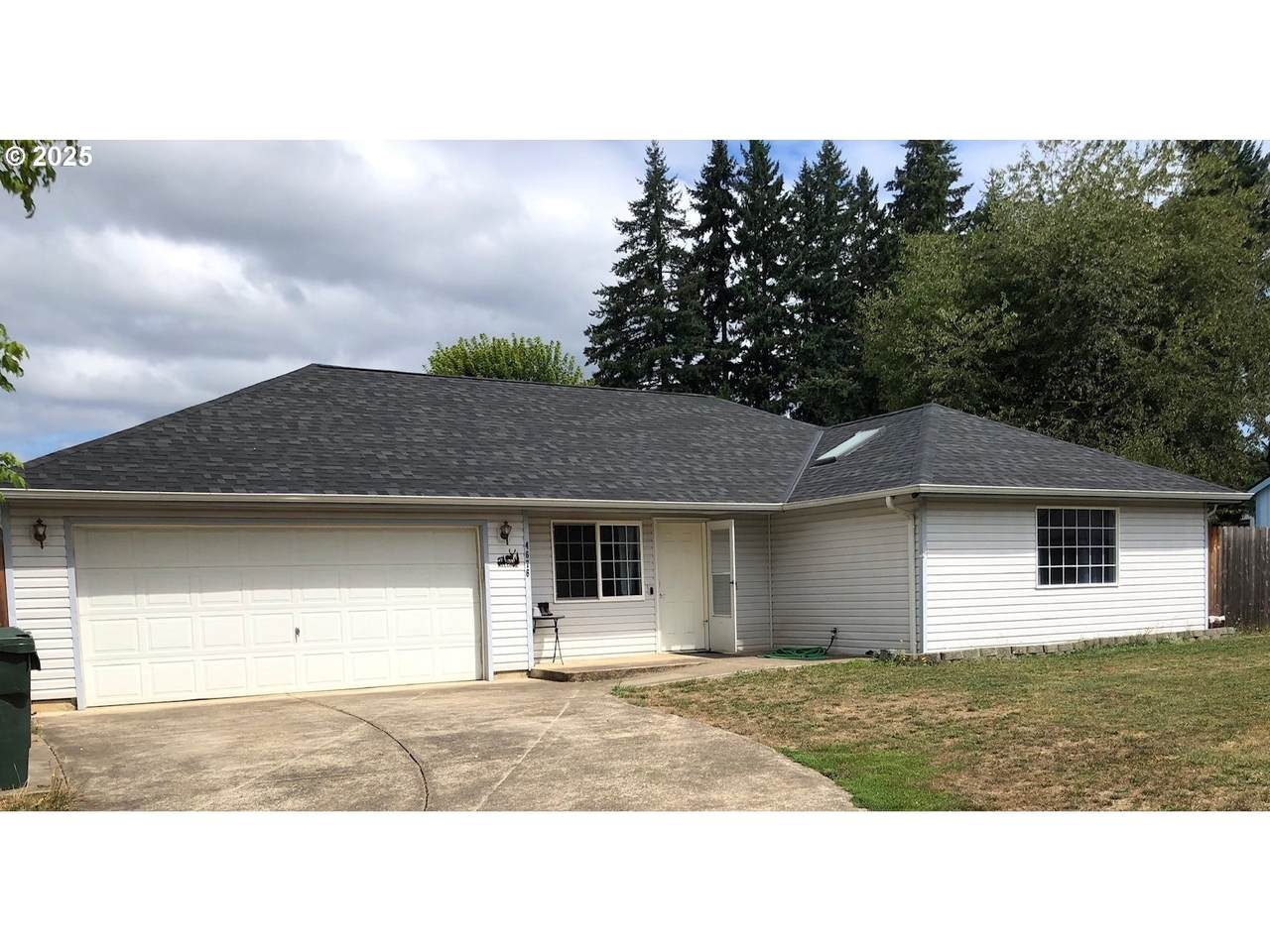 4676 Mahogany Ln - Photo 1