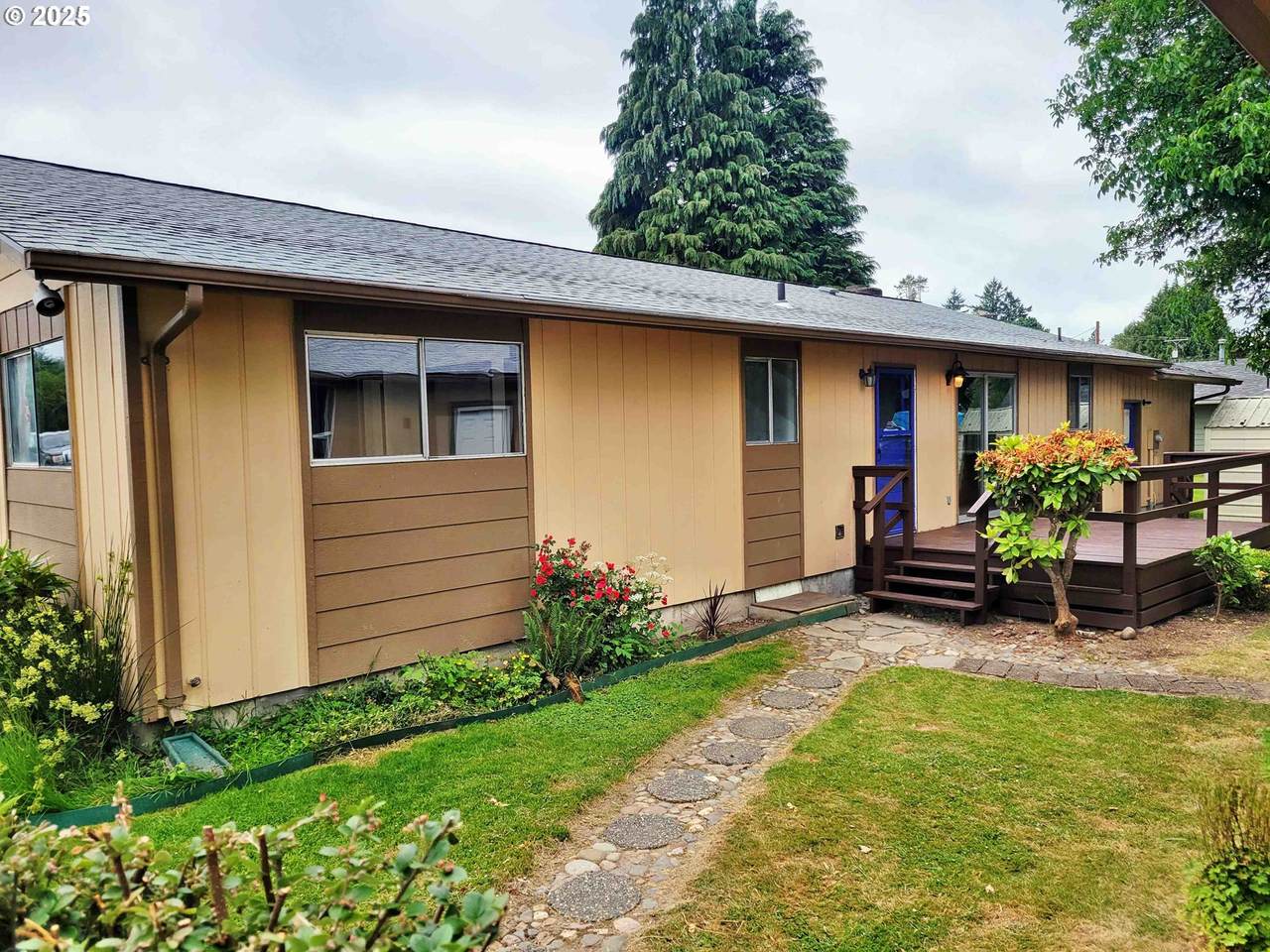 https://bt-photos.global.ssl.fastly.net/portland/1280_boomver_2_430333822-2.jpg