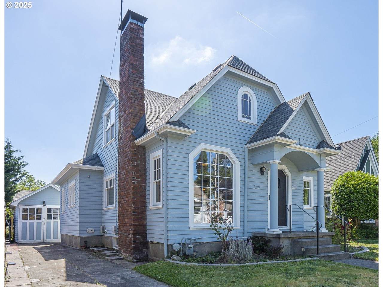 3310 70TH Ave - Photo 1