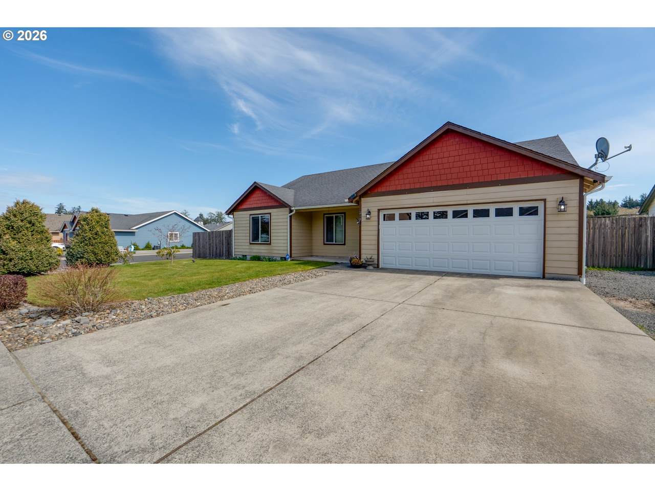 348 Kalmia Ave - Photo 1