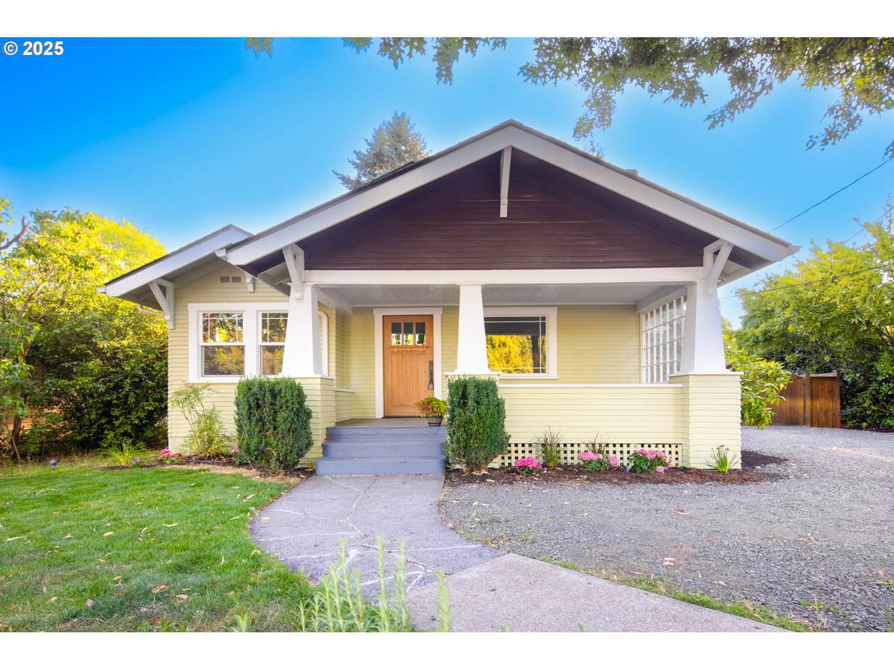 1220 River Rd - Photo 1