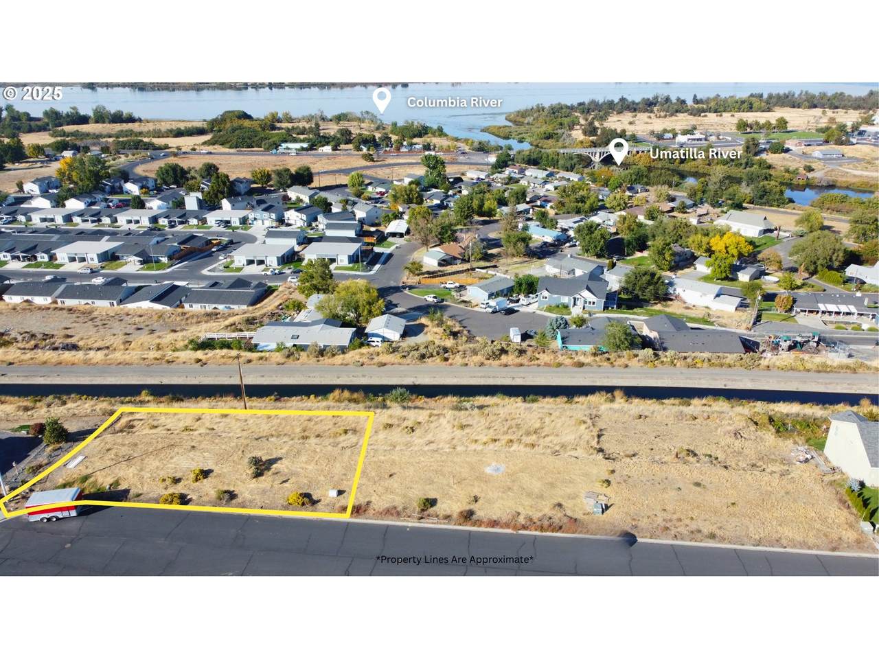 225 Truman Dr - Photo 1