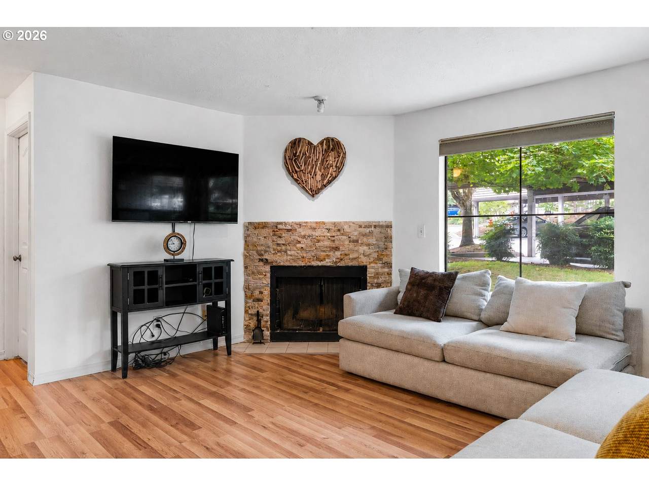 https://bt-photos.global.ssl.fastly.net/portland/1280_boomver_2_443108063-2.jpg