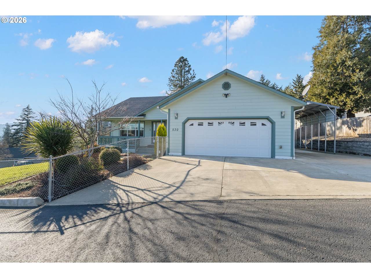 530 Tanglewood St - Photo 1