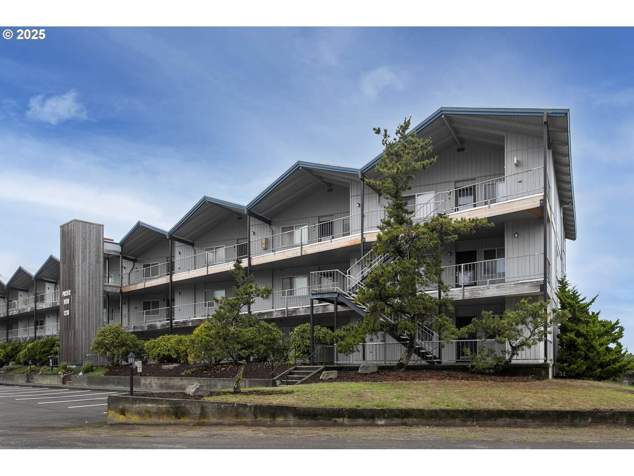 1238 Marion Ave - Photo 1