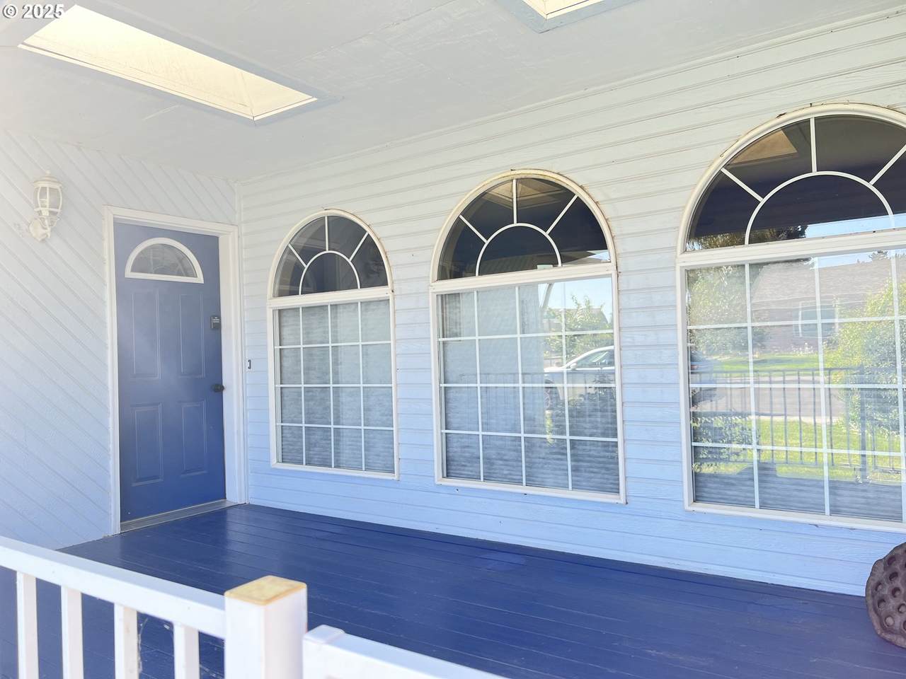 790 Division Ave - Photo 1