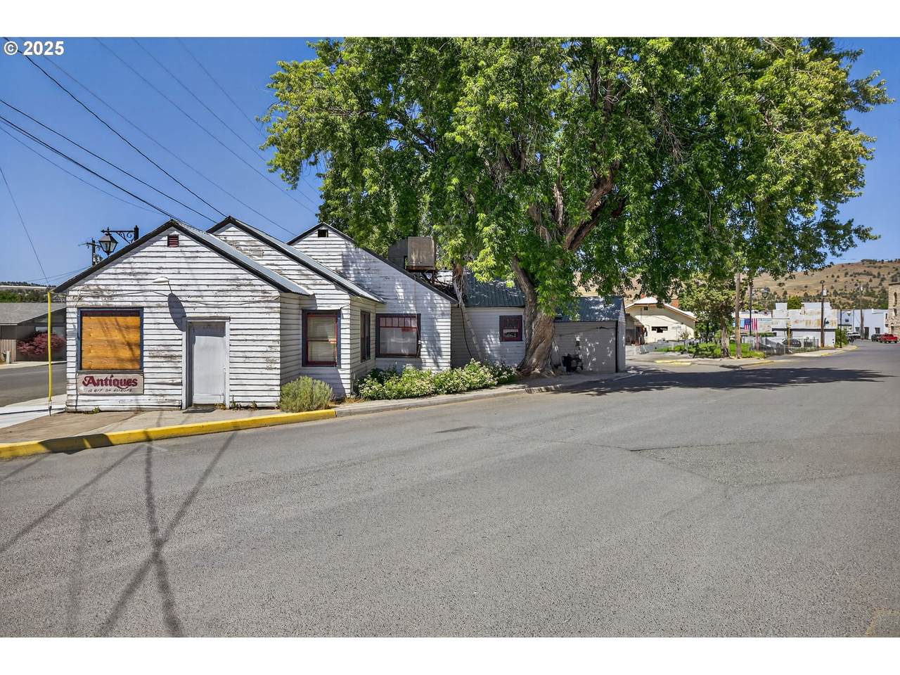 234 Canyon Blvd - Photo 1