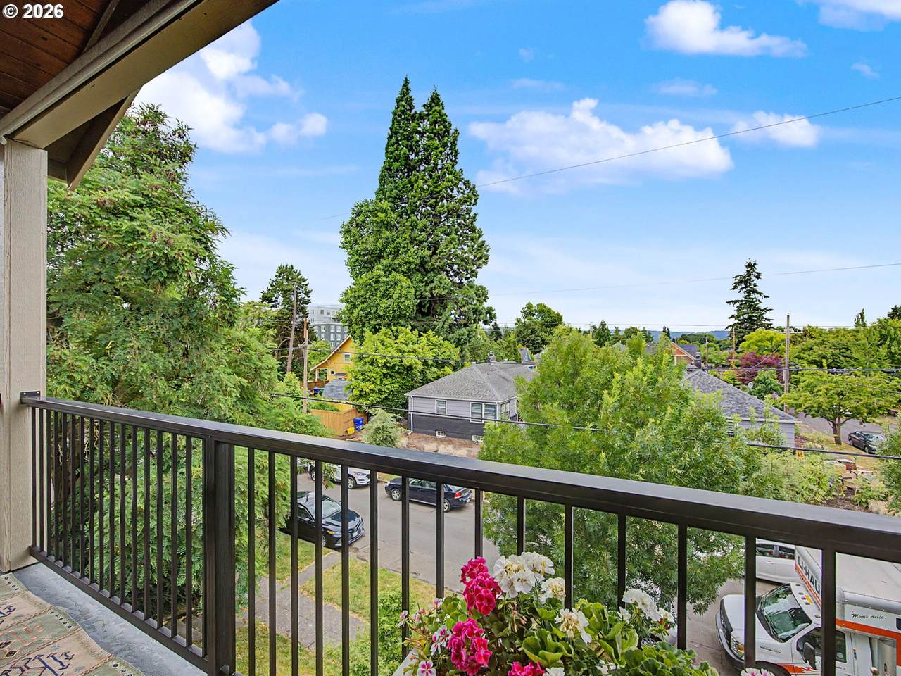 https://bt-photos.global.ssl.fastly.net/portland/1280_boomver_2_461811322-2.jpg