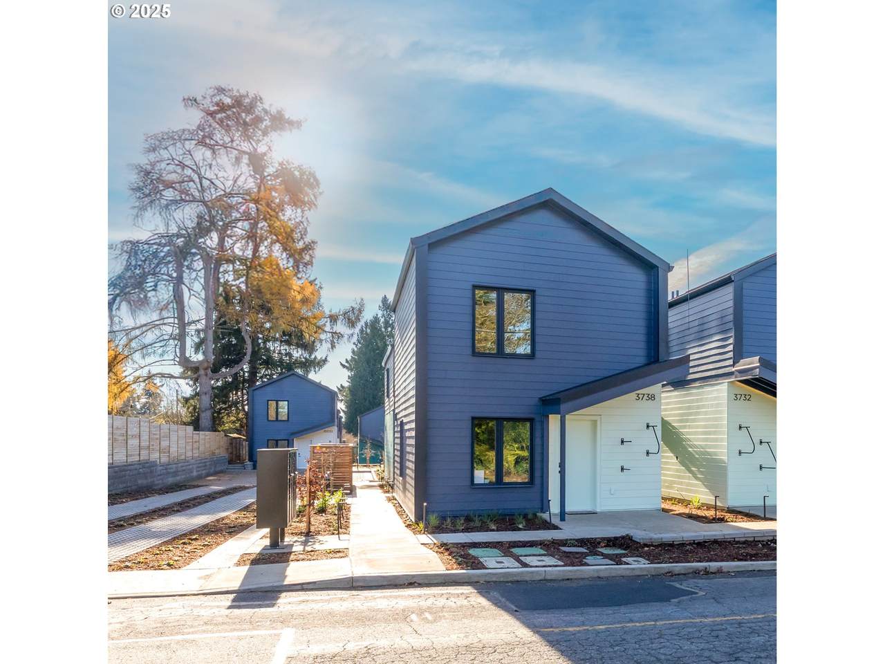 3738 Harvey St - Photo 1