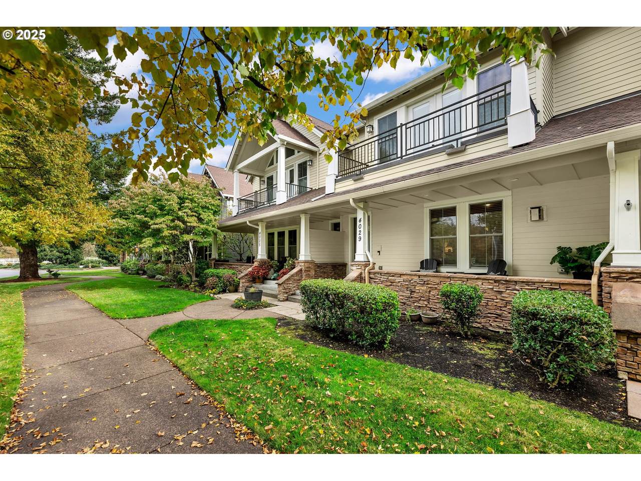 4029 77TH Ave - Photo 1