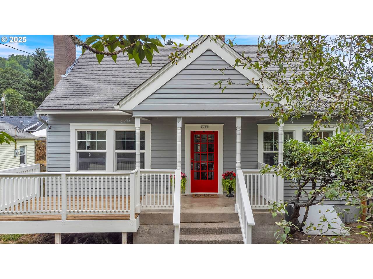 2219 6TH Ave - Photo 1